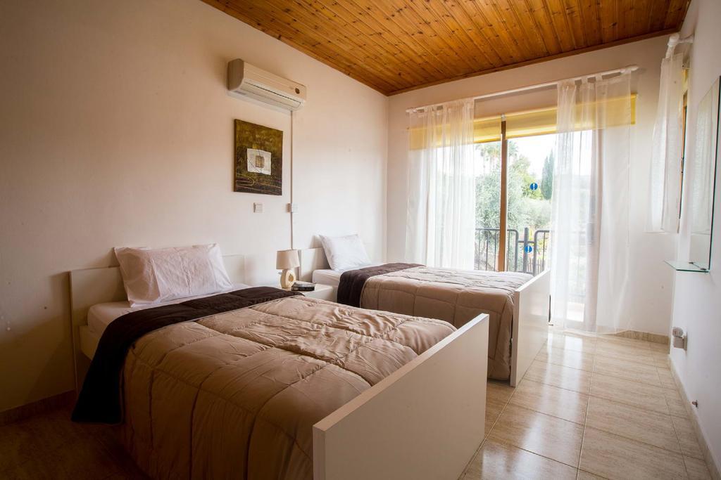 Coral Bay Sunkiss Villa 外观 照片