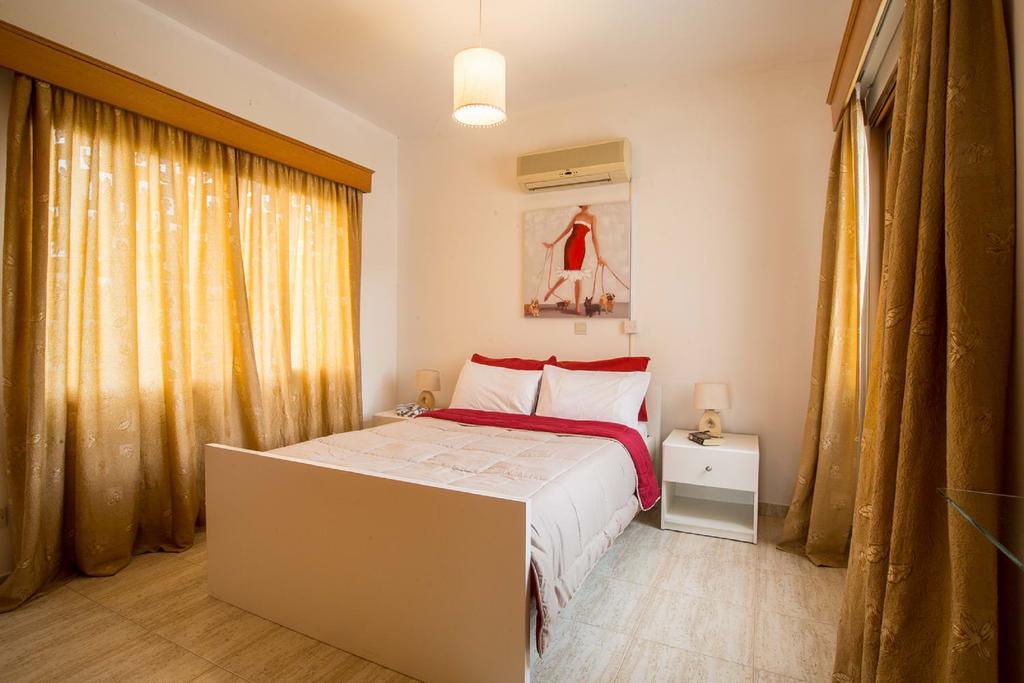 Coral Bay Sunkiss Villa 外观 照片
