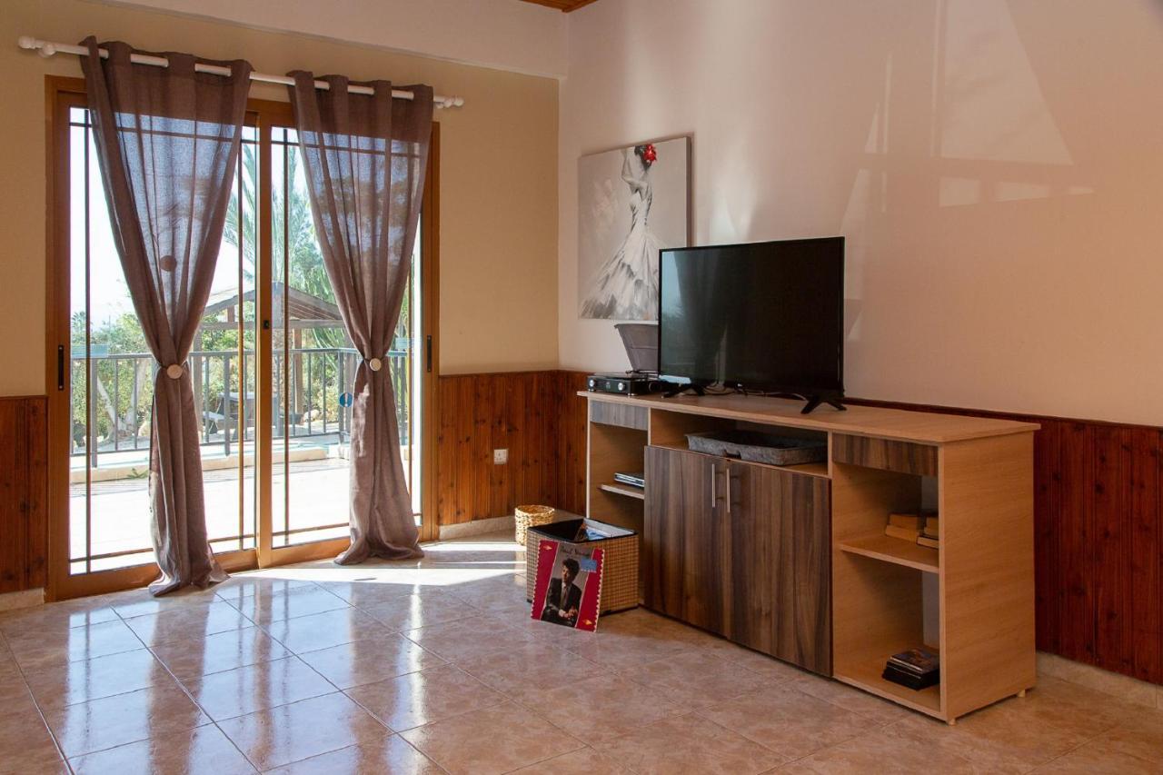 Coral Bay Sunkiss Villa 外观 照片